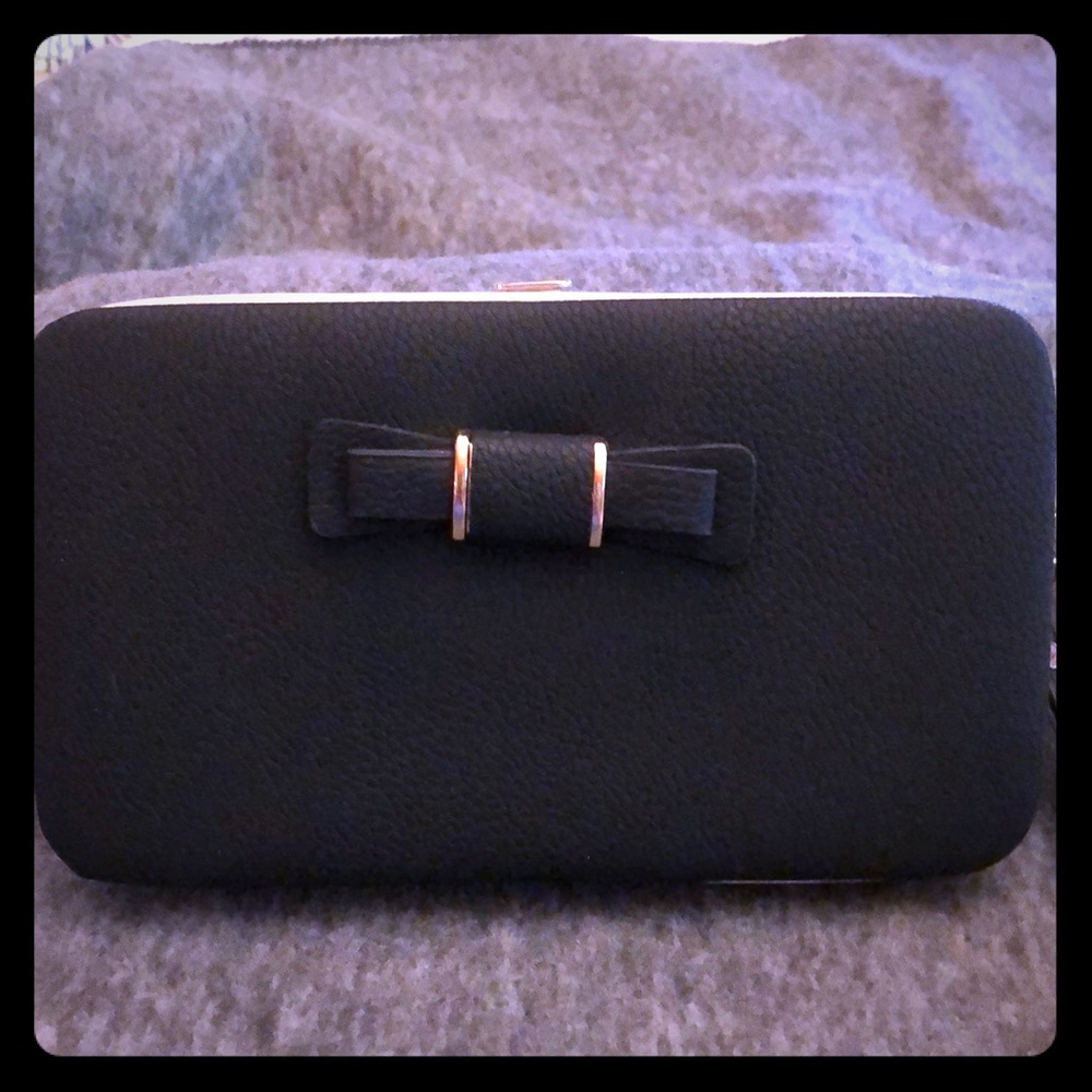 KELLY BELLY Wristlet/ Purse